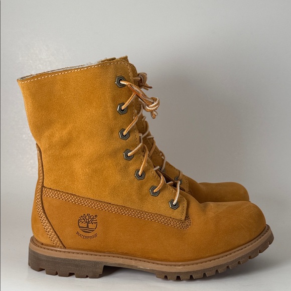 Timberland Fleece Lined lace up boots - Picture 5 of 10